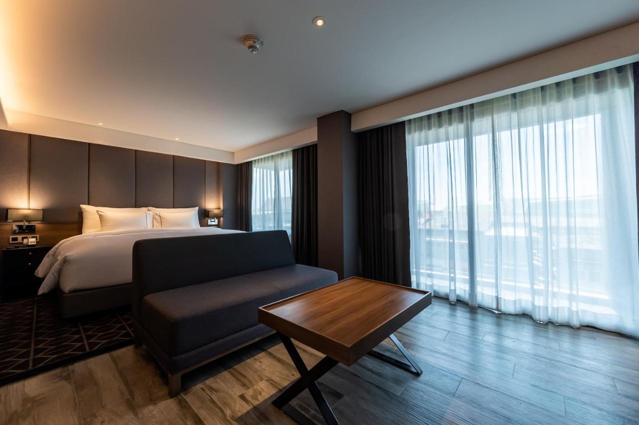 Ayathorn Bangkok Hotell Exteriör bild